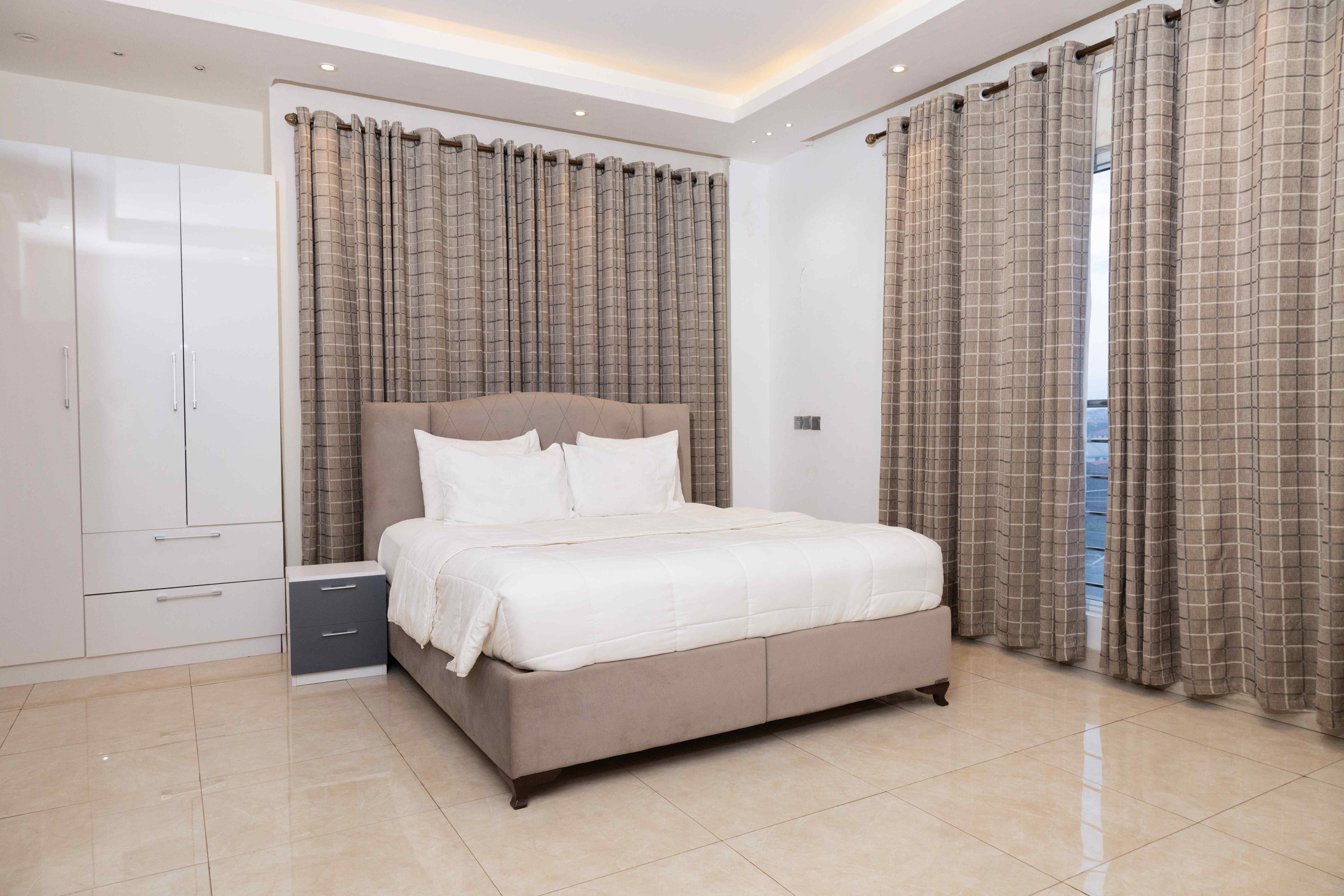 Executive Suite Twelve