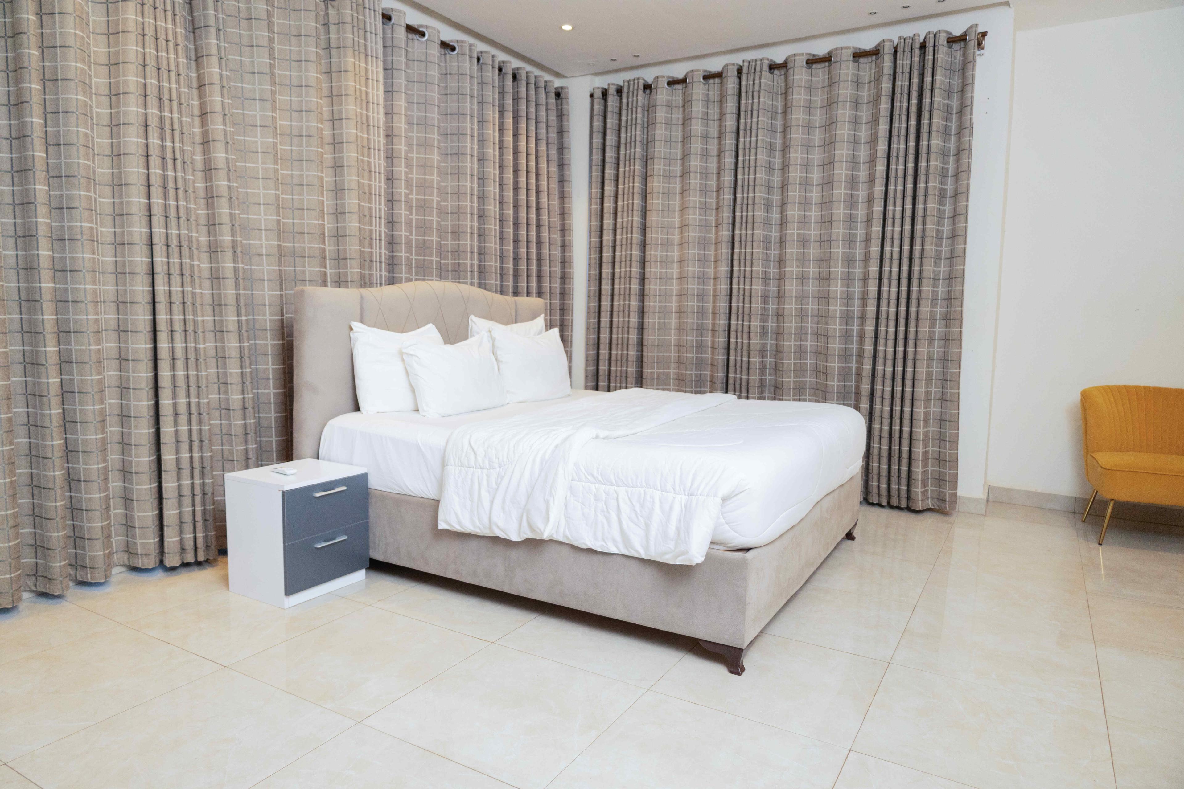 Executive Suite Eleven
