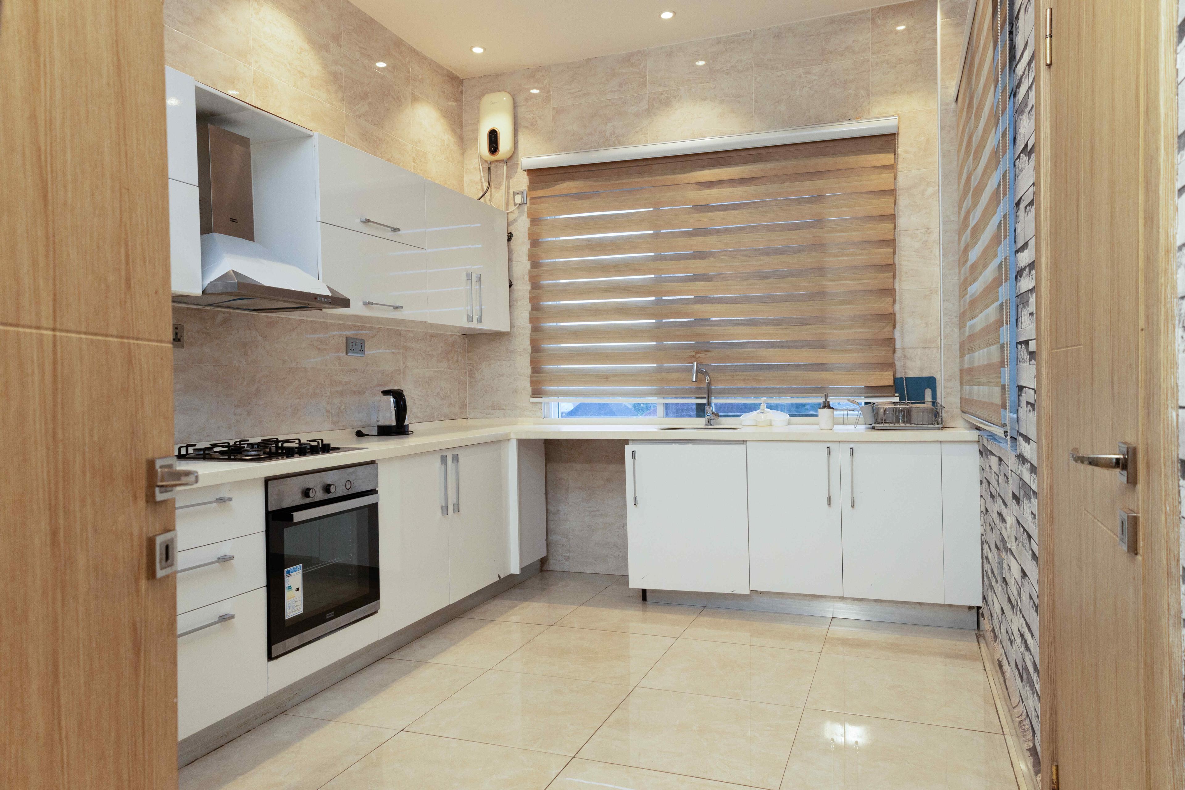 Executive Suite Ten